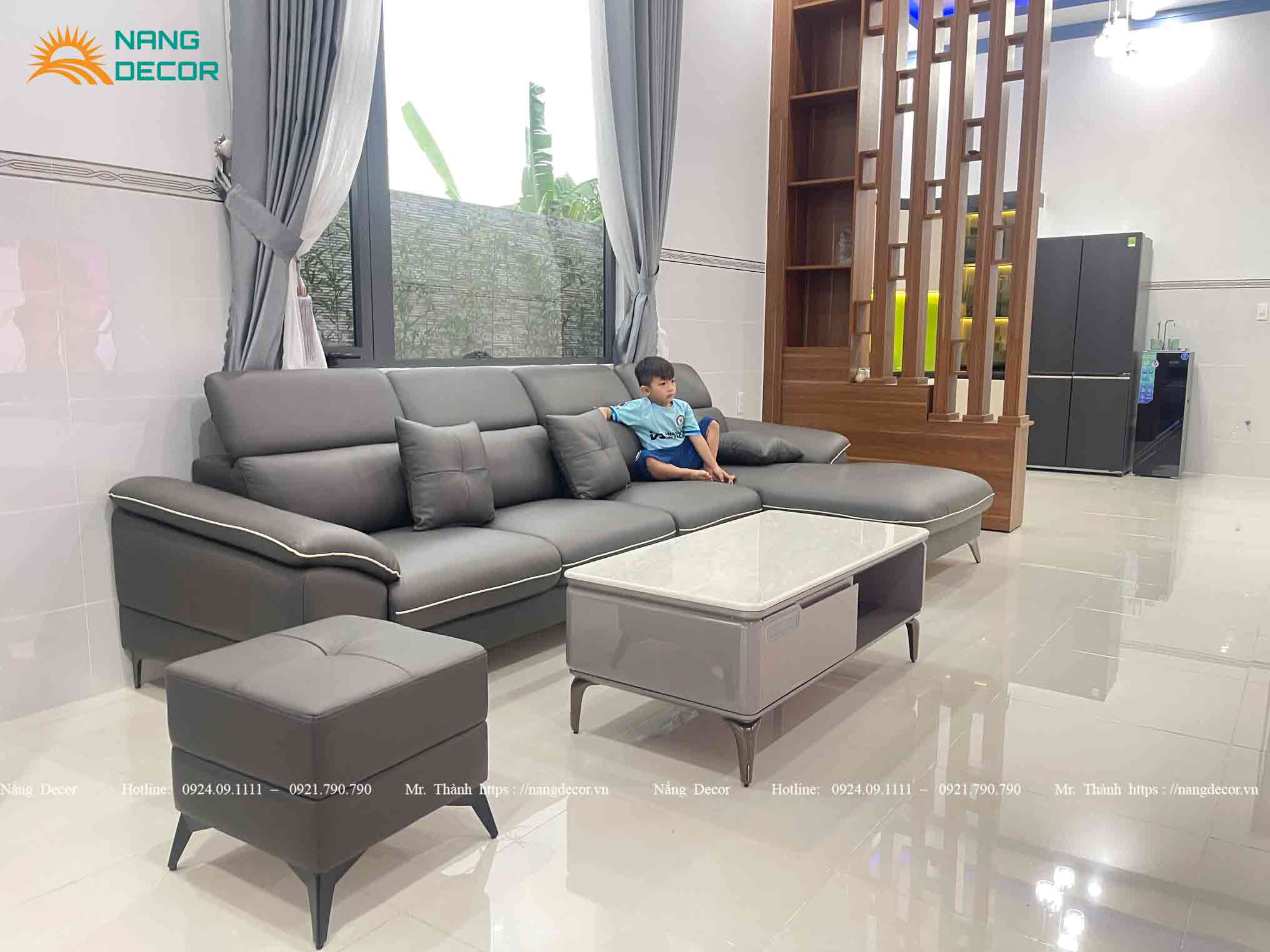 Mua sofa da bò rất quan trọng việc chọn màu phù hợp với không gian phòng khách.