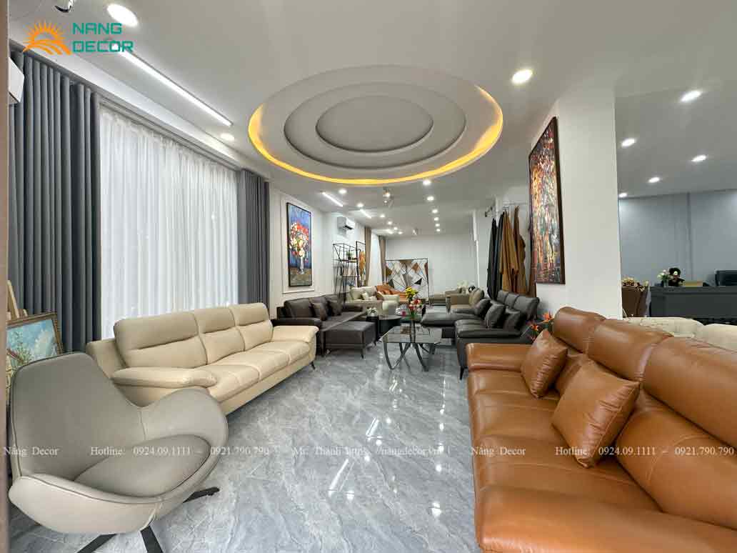 Showroom sofa da bò thật tại TPHCM đường Lê Văn Việt rộng rãi, nhiều mẫu cho khách hàng tham khảo. Showroom sofa da bò thật tại TPHCM đường Lê Văn Việt rộng rãi, nhiều mẫu cho khách hàng tham khảo.