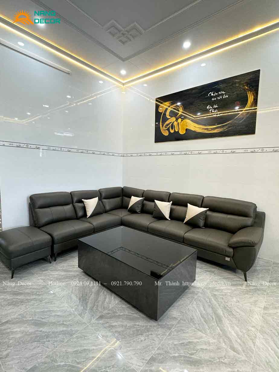 Sofa full da bò màu xám dễ vệ sinh, không lo lỗi thời.