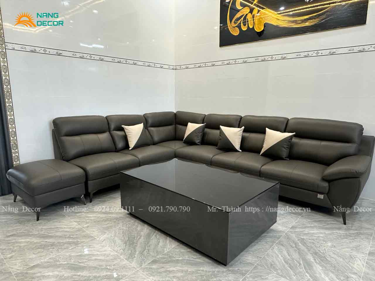 Sofa full da bò màu xám góc vuông rộng tăng diện tích ngồi.