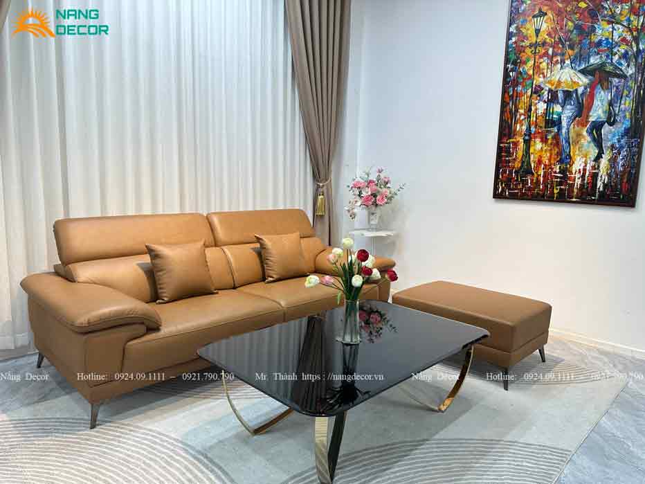 Sofa băng da bò mặt tiếp xúc mã SF39 2m2 kết hợp đôn lớn cho diện tích phòng vừa, tăng diện tích ngồi. Sofa băng da bò mặt tiếp xúc mã SF39 2m2 kết hợp đôn lớn cho diện tích phòng vừa, tăng diện tích ngồi.